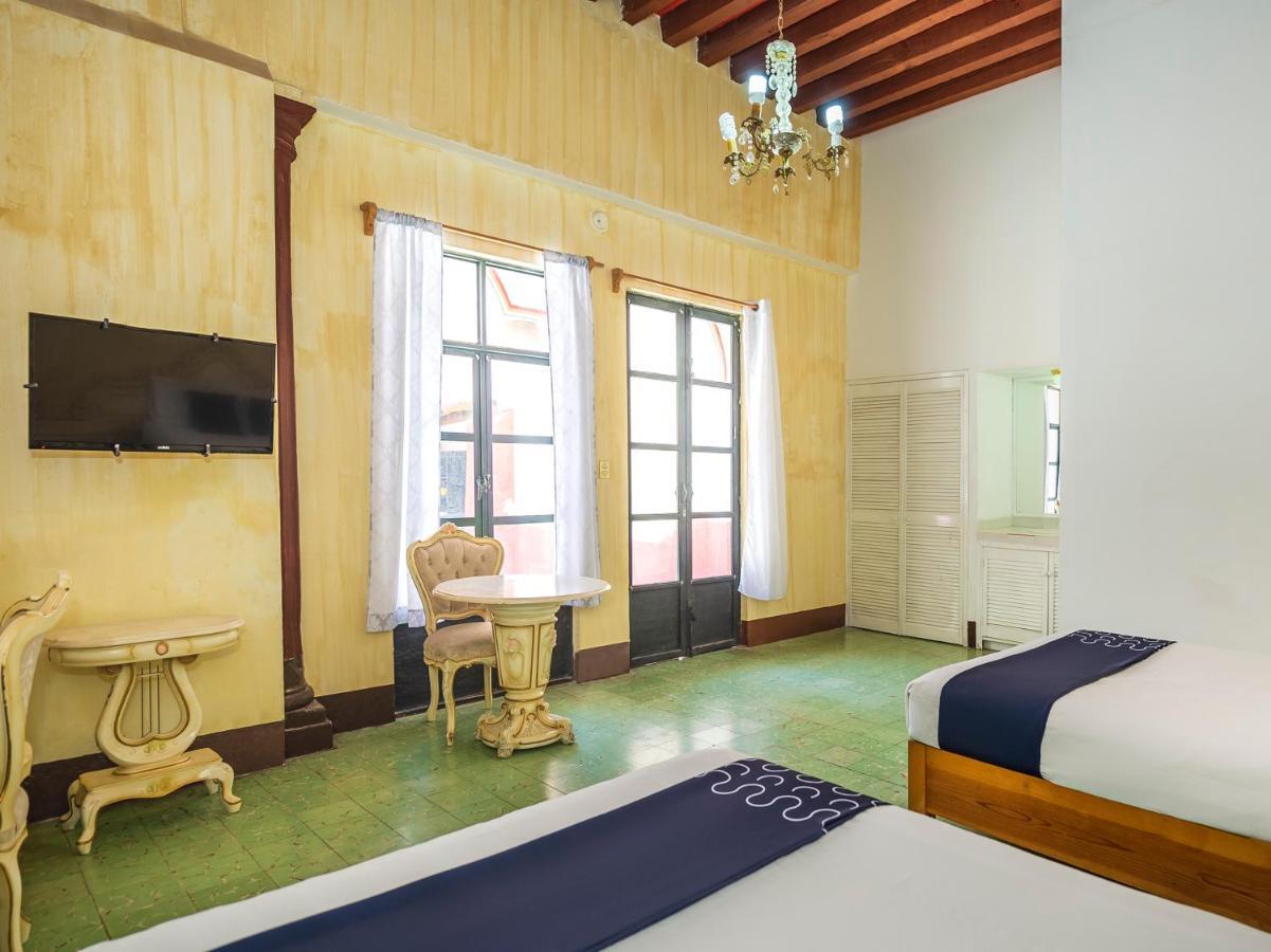 Hotel Meson Del Obispado Querétaro Esterno foto